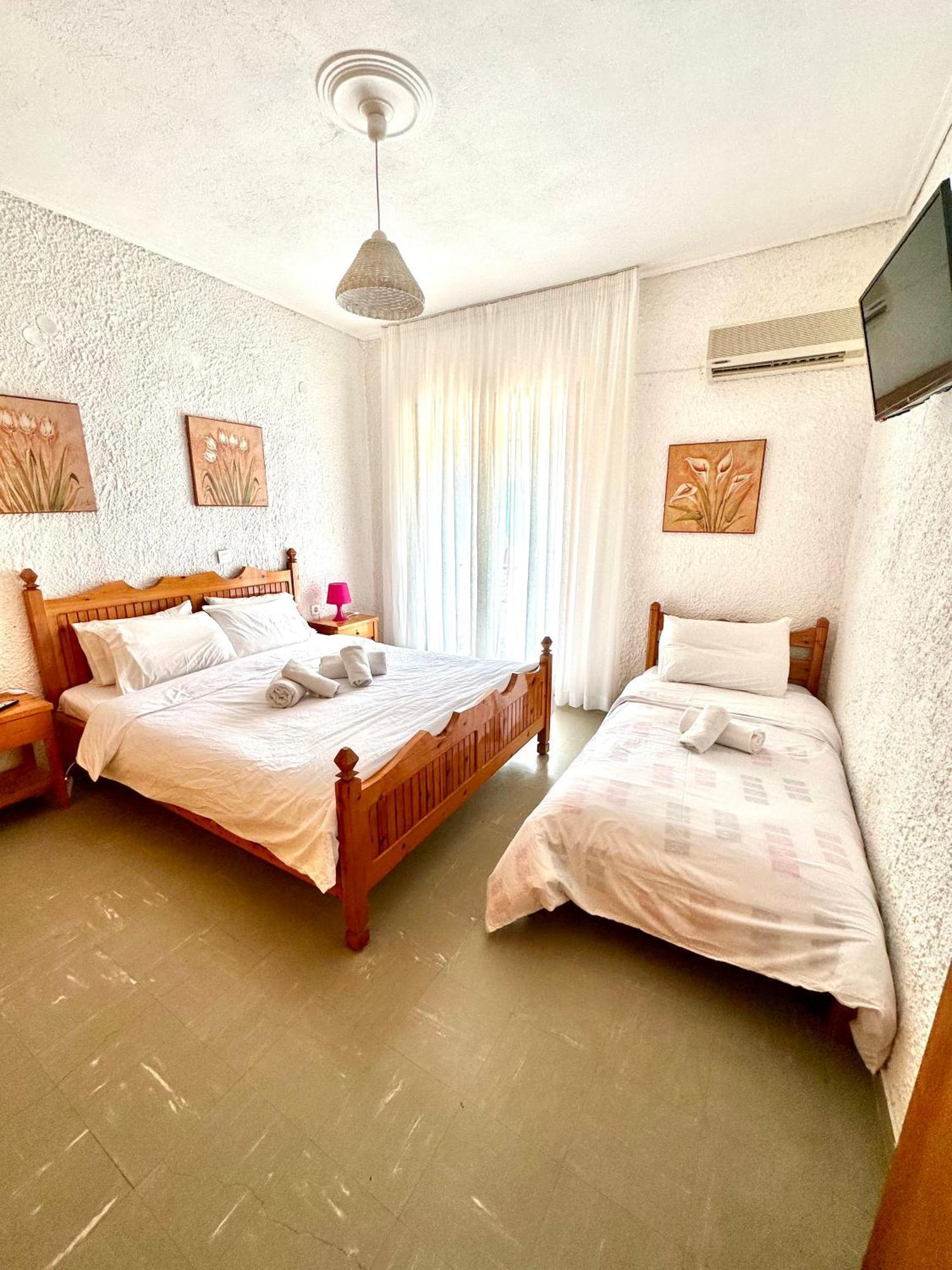Katerina Apartments Néos Pírgos Quarto foto